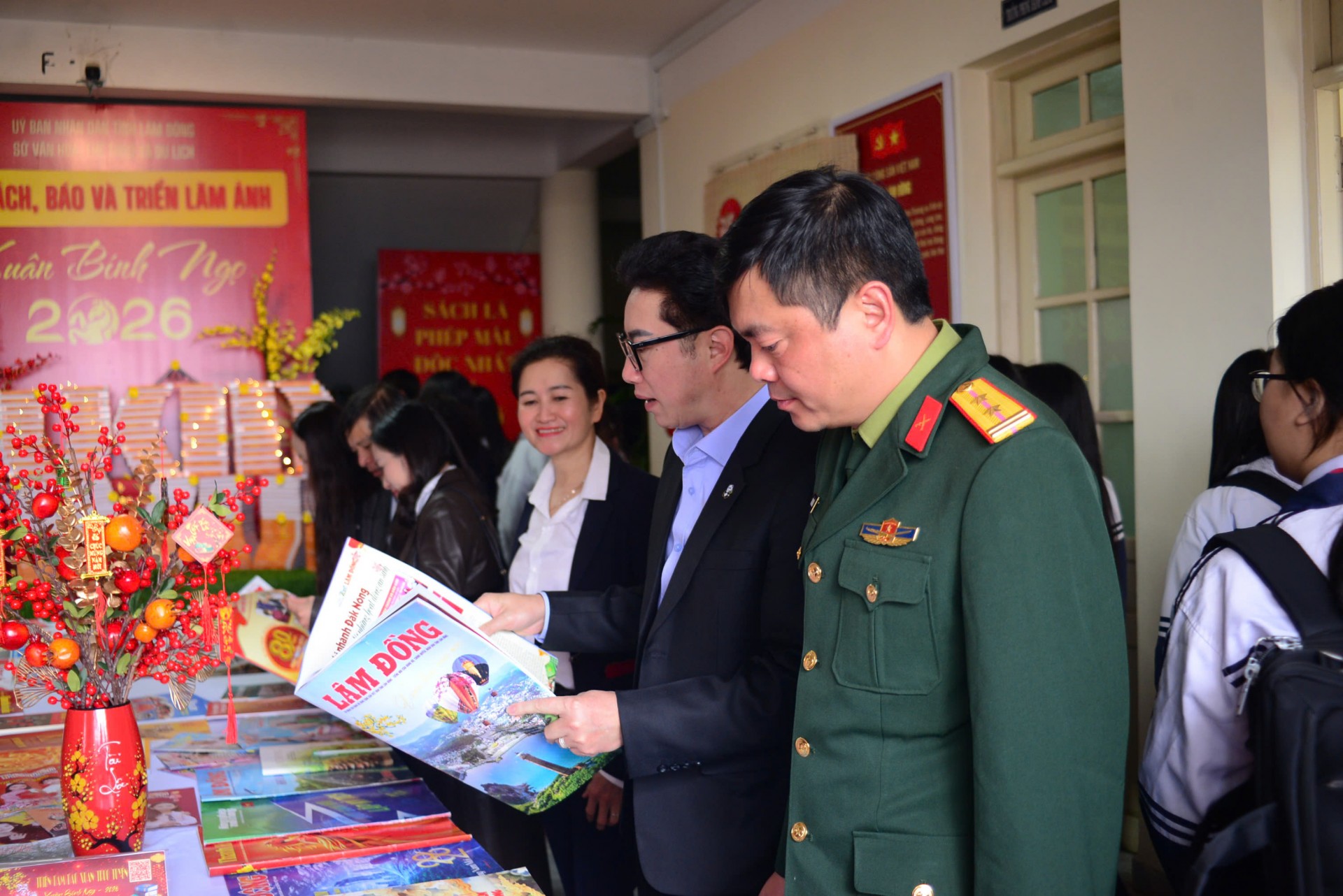 Lâm Đồng: Khai mạc Hội sách, báo và triển lãm ảnh Xuân Bính Ngọ năm 2026 Lâm Đồng: Khai mạc Hội sách, báo và triển lãm ảnh Xuân Bính Ngọ năm 2026