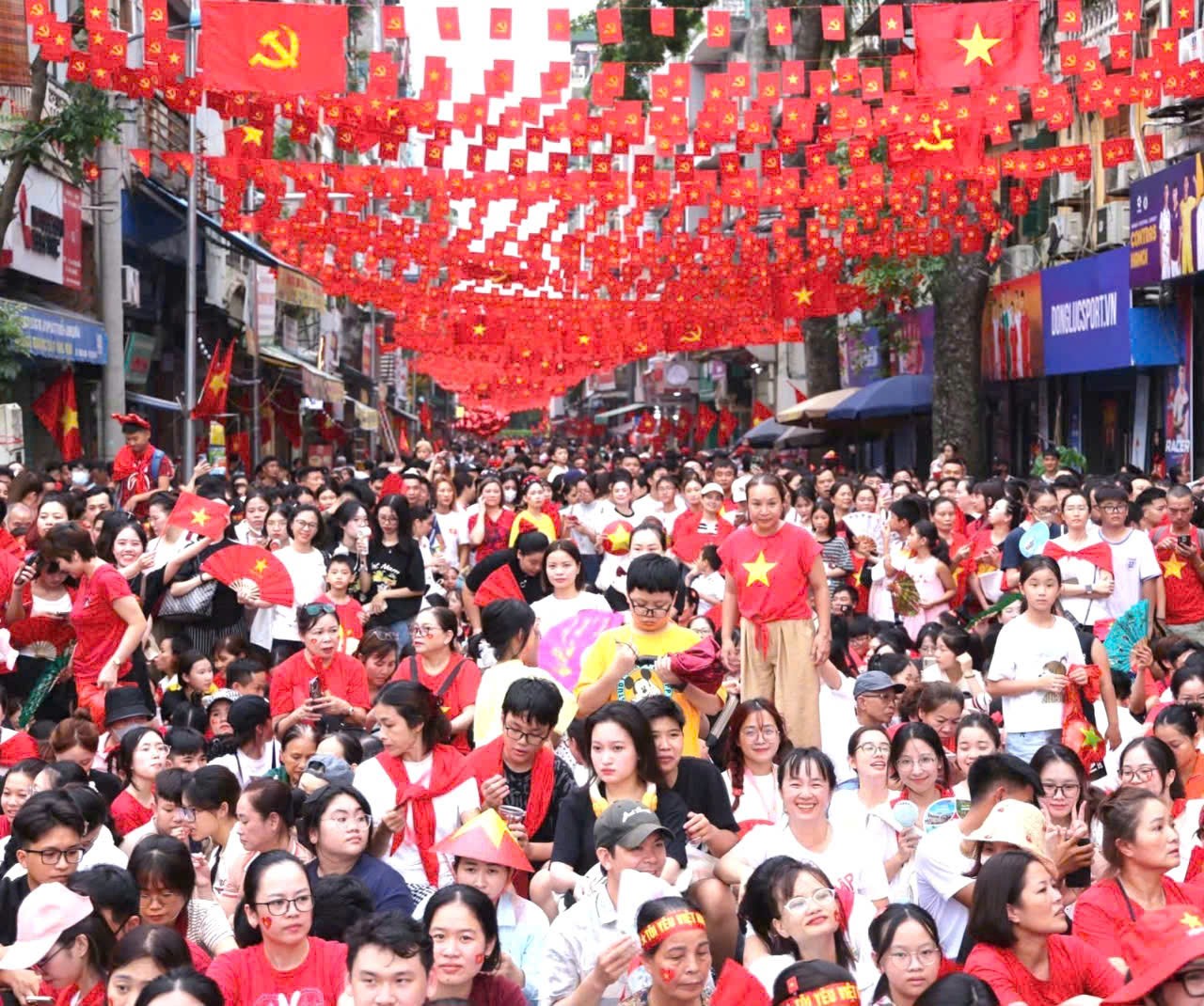 Hơn 100 triệu trái tim cùng nhịp đập: Đưa Việt Nam vươn xa trong kỷ nguyên mới