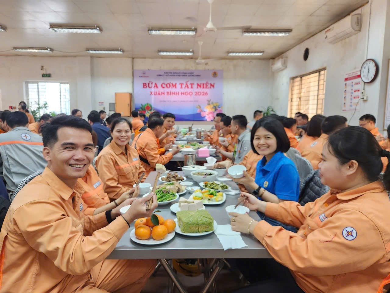 Nhiệt điện Quảng Ninh: Ấm áp bữa cơm tất niên trước thềm năm mới Bính Ngọ 2026
