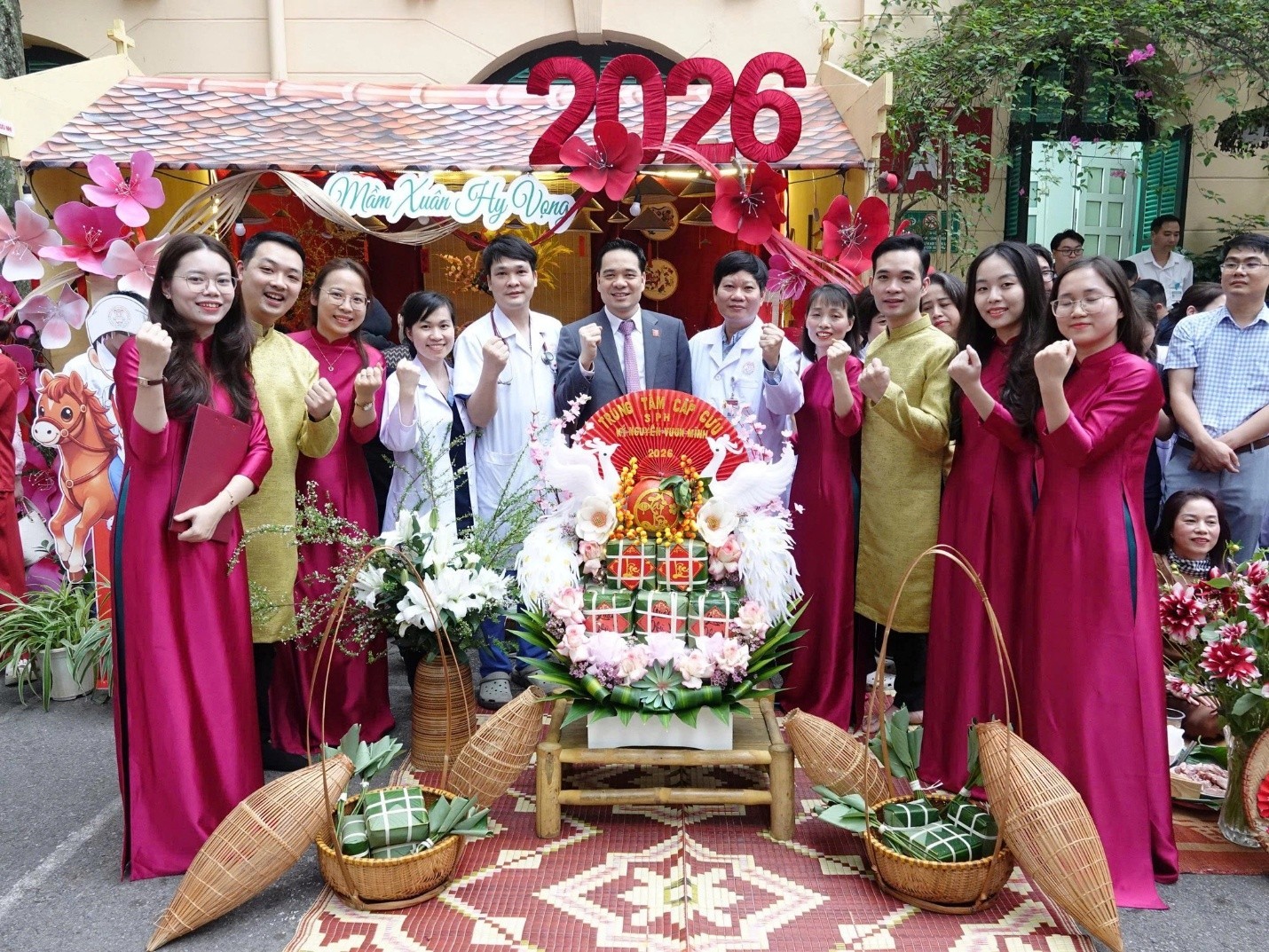 Đảng bộ bệnh viện đa khoa Xanh Pôn:  Lan tỏa nét đẹp văn hóa truyền thống qua chương trình “Tết sum vầy, Xuân dâng Đảng”