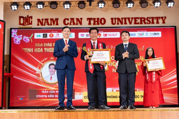 Doanh nhân Trần Văn Ngon – Doanh nhân cống hiến vì cộng đồng năm 2025