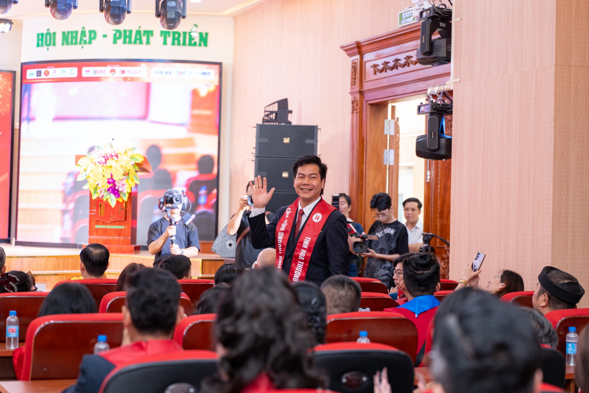 Doanh nhân Trần Văn Ngon – Doanh nhân cống hiến vì cộng đồng năm 2025