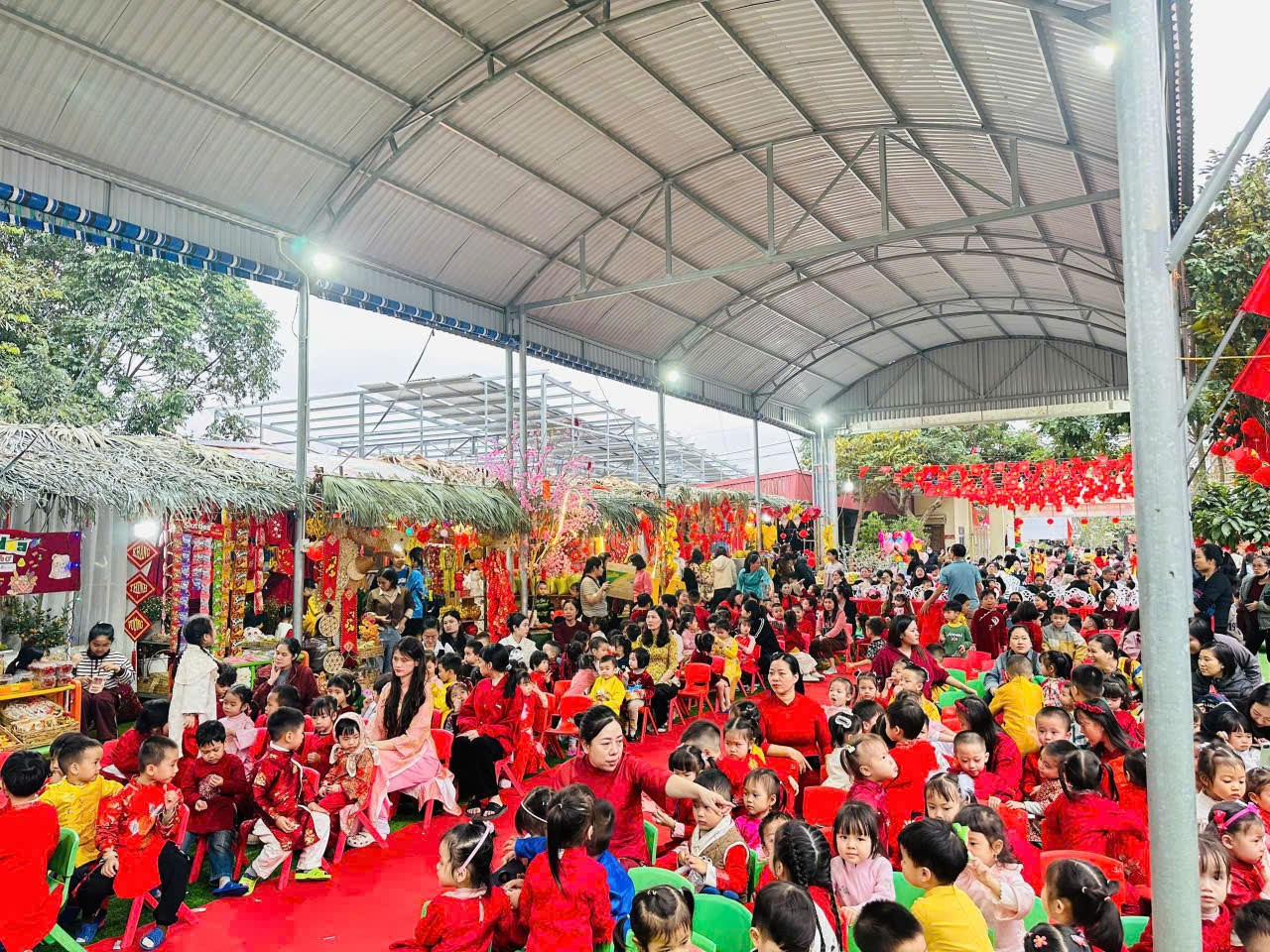 Trường Mầm non Hoa Hồng Phát Diệm tổ chức chương trình trải nghiệm “Xuân yêu thương – Tết an toàn” năm 2026 đầy sắc màu và ý nghĩa