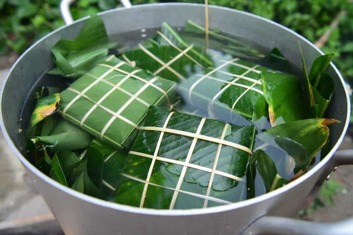 Bánh chưng ngày Tết: Bí quyết cân bằng dinh dưỡng từ những nguyên liệu quen thuộc Bánh chưng ngày Tết: Bí quyết cân bằng dinh dưỡng từ những nguyên liệu quen thuộc