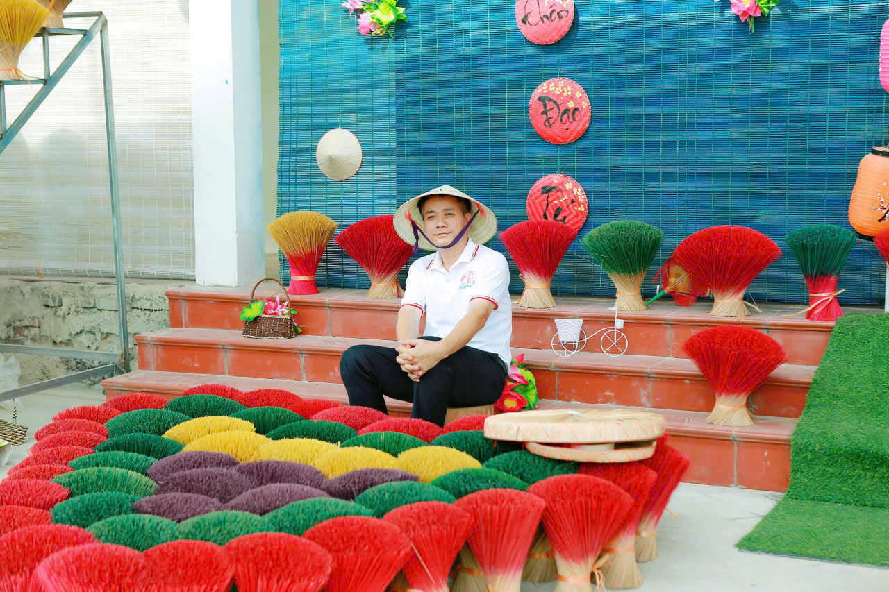 Giữ lửa làng nghề trong những ngày Xuân mới Giữ lửa làng nghề trong những ngày Xuân mới