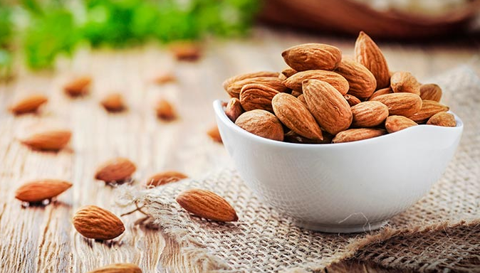 Lợi ích sức khỏe của các loại hạt ngày Tết theo y học cổ truyền