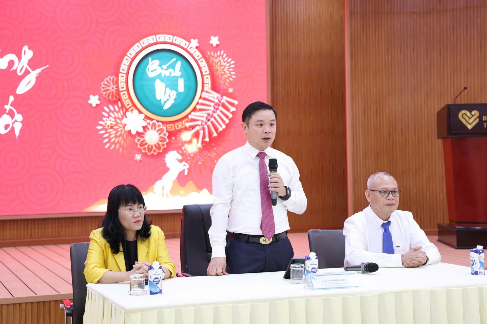 Đắk Lắk: Bệnh viện đa khoa Thiện Hạnh giao ban đầu Xuân Bính Ngọ 2026 Đắk Lắk: Bệnh viện đa khoa Thiện Hạnh giao ban đầu Xuân Bính Ngọ 2026