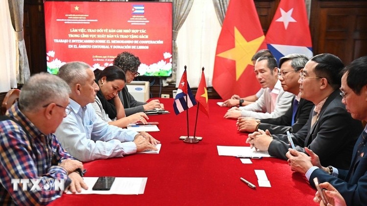 Việt Nam và Cuba tăng cường hợp tác trong lĩnh vực xuất bản sách