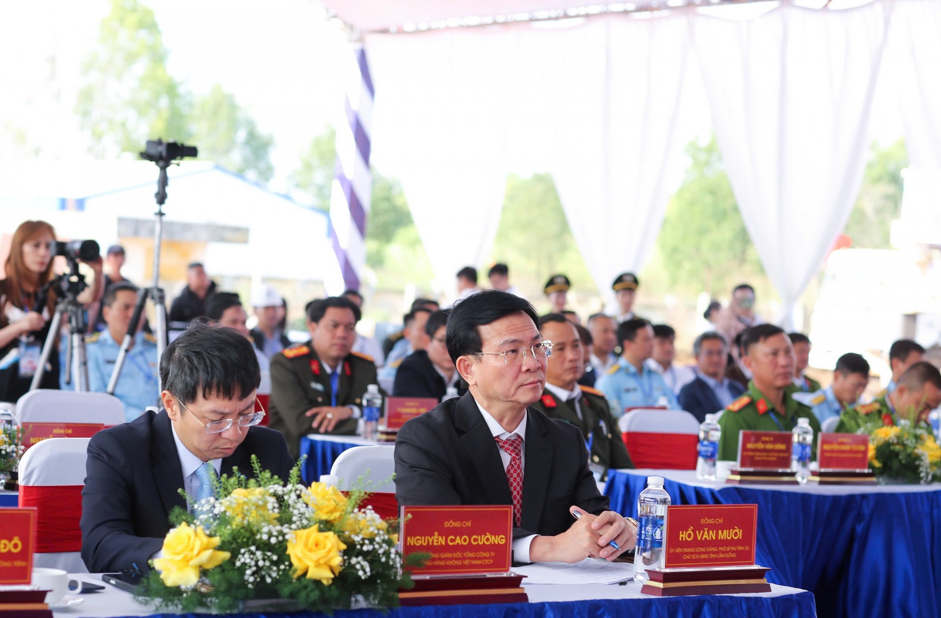 Lâm Đồng: Khởi công Dự án sửa chữa đường cất hạ cánh, đường lăn Cảng hàng không quốc tế Liên Khương Lâm Đồng: Khởi công Dự án sửa chữa đường cất hạ cánh, đường lăn Cảng hàng không quốc tế Liên Khương