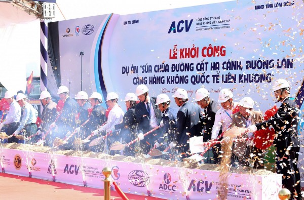 Lâm Đồng: Khởi công Dự án sửa chữa đường cất hạ cánh, đường lăn Cảng hàng không quốc tế Liên Khương