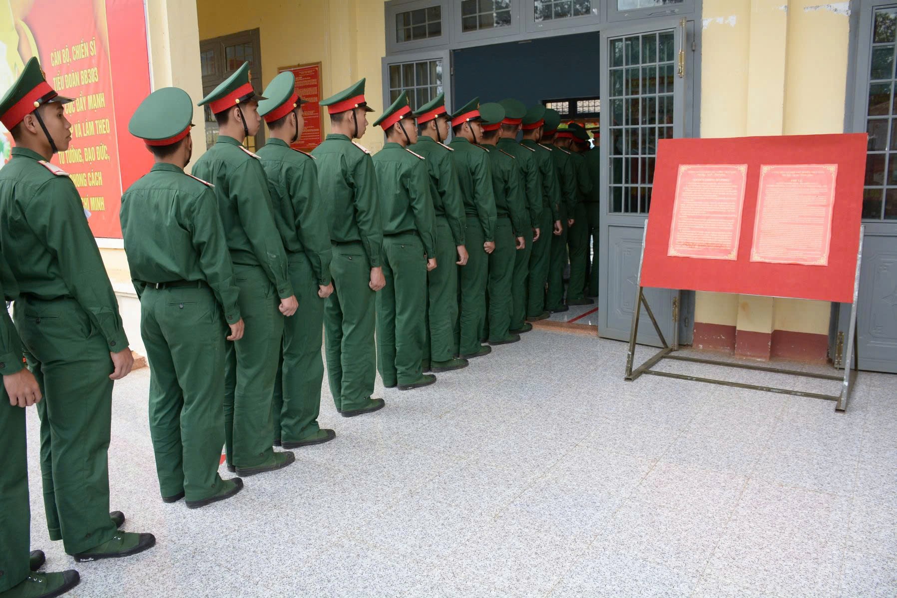 Đắk Lắk: Tiểu đoàn 303, Trung đoàn 584 nô nức tham gia bầu cử