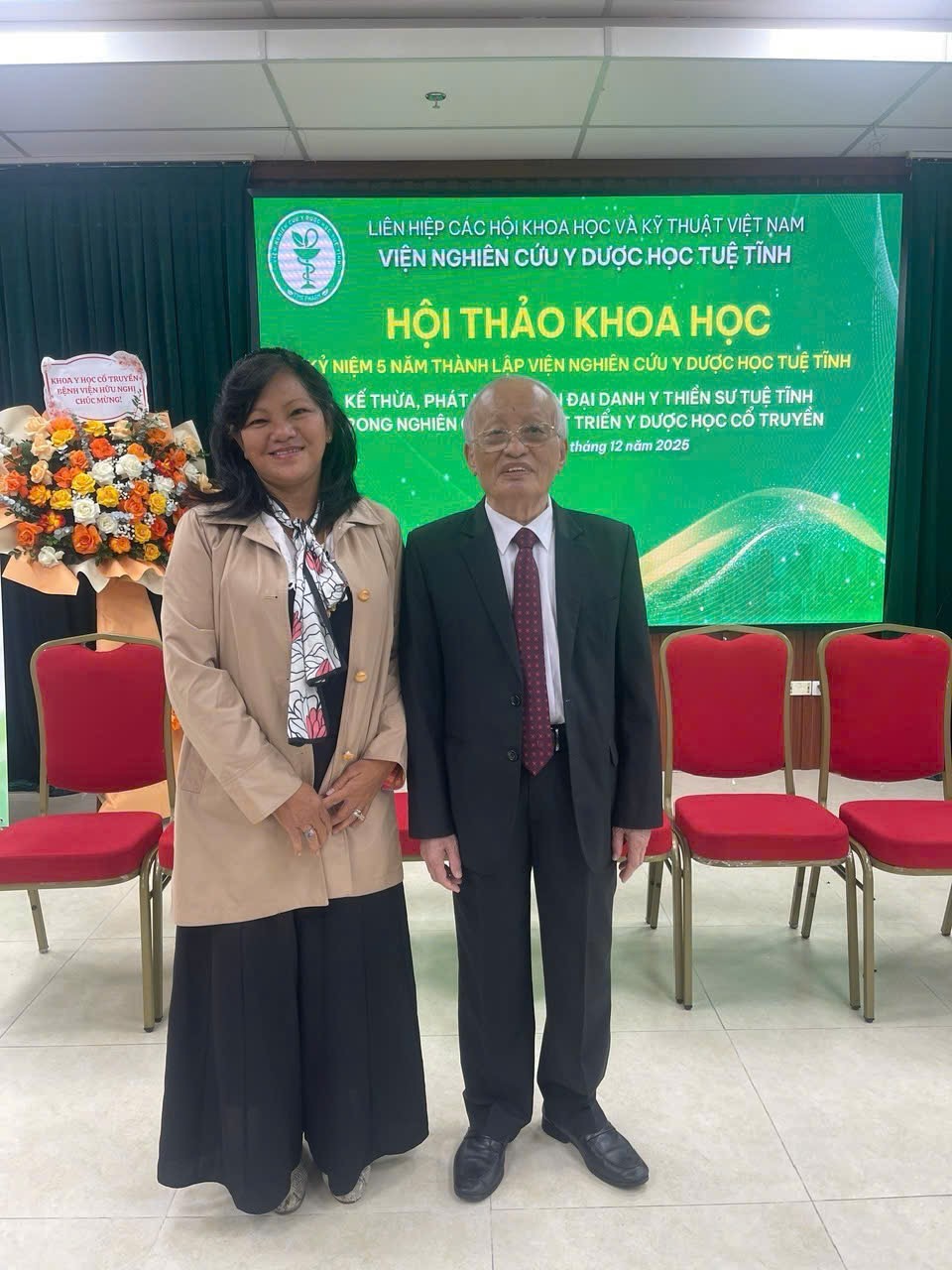 Lương y Nguyễn Mỹ Linh: Hành trình gần hai thập kỷ chữa bệnh cứu người và tâm huyết với Nam y Việt Nam