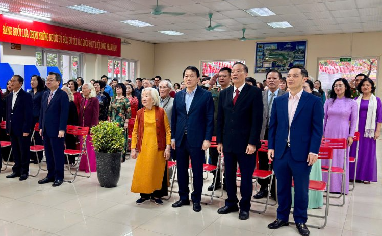 Chùm ảnh: Các đồng chí lãnh đạo Đảng, Nhà nước thực hiện quyền cử tri Chùm ảnh: Các đồng chí lãnh đạo Đảng, Nhà nước thực hiện quyền cử tri