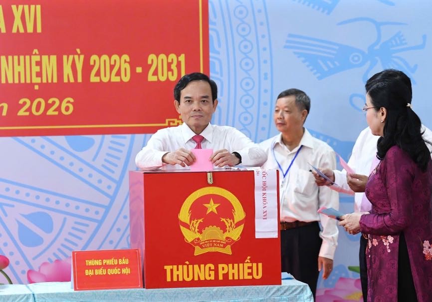 Chùm ảnh: Các đồng chí lãnh đạo Đảng, Nhà nước thực hiện quyền cử tri Chùm ảnh: Các đồng chí lãnh đạo Đảng, Nhà nước thực hiện quyền cử tri