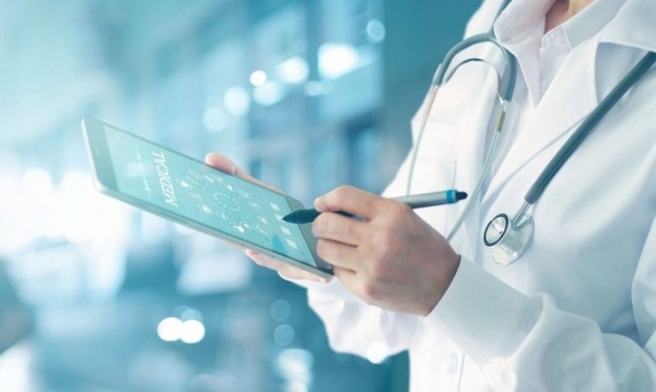 Tiếp tục cắt giảm thủ tục khám chữa bệnh, nâng cao chất lượng dịch vụ y tế