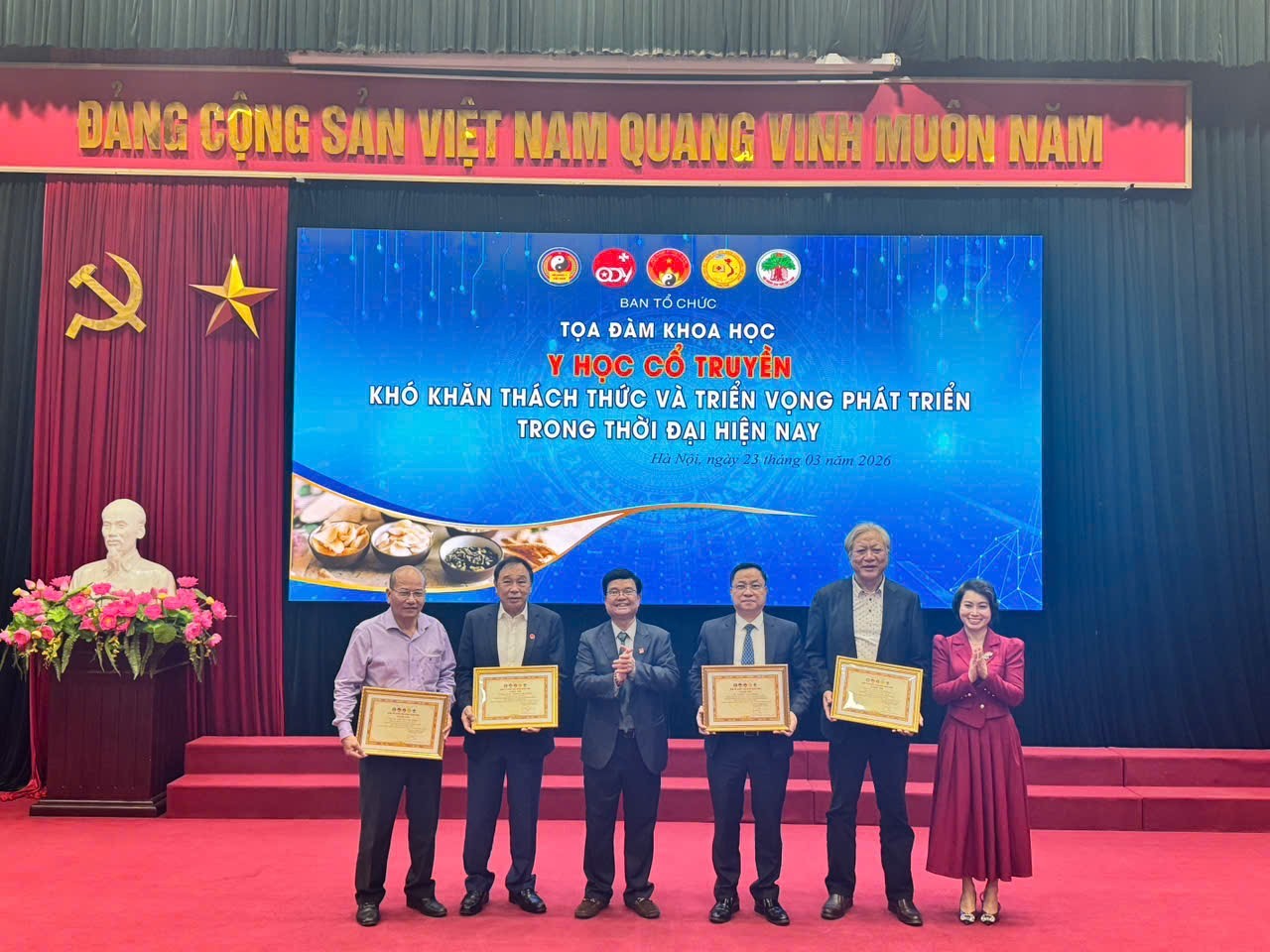 Tọa đàm khoa học: Y học Cổ truyền  Khó khăn, Thách thức và Triển vọng phát triển trong thời đại hiện nay