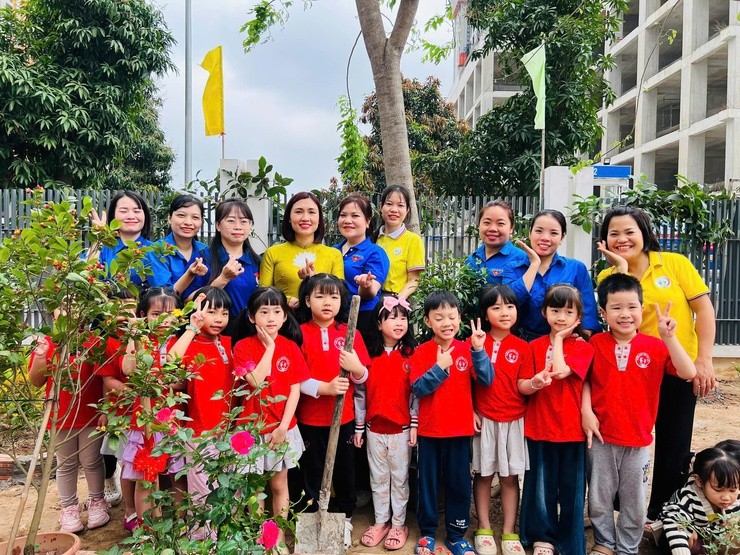 Hà Nội: Trường Mầm non Tây Mỗ 3 lan tỏa thông điệp sống đẹp từ “Tết trồng cây”