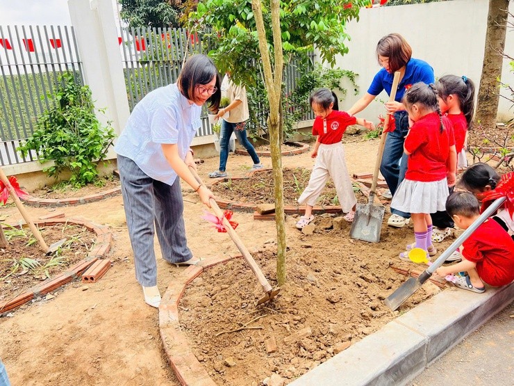 Hà Nội: Trường Mầm non Tây Mỗ 3 lan tỏa thông điệp sống đẹp từ “Tết trồng cây”