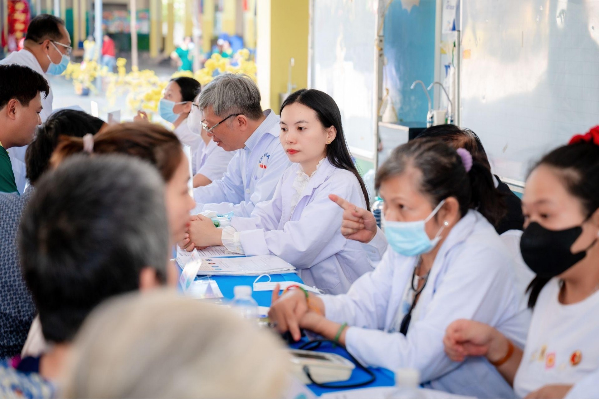 Lương y Nguyễn Thị Minh Đăng với cách tiếp cận chăm sóc sức khỏe từ nước