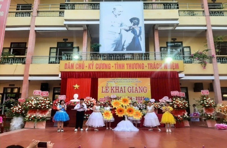 Trường THCS Hoàng Văn Thụ (Nam Định): Đẩy mạnh đổi mới giáo dục, nâng cao chất lượng giáo dục toàn diện