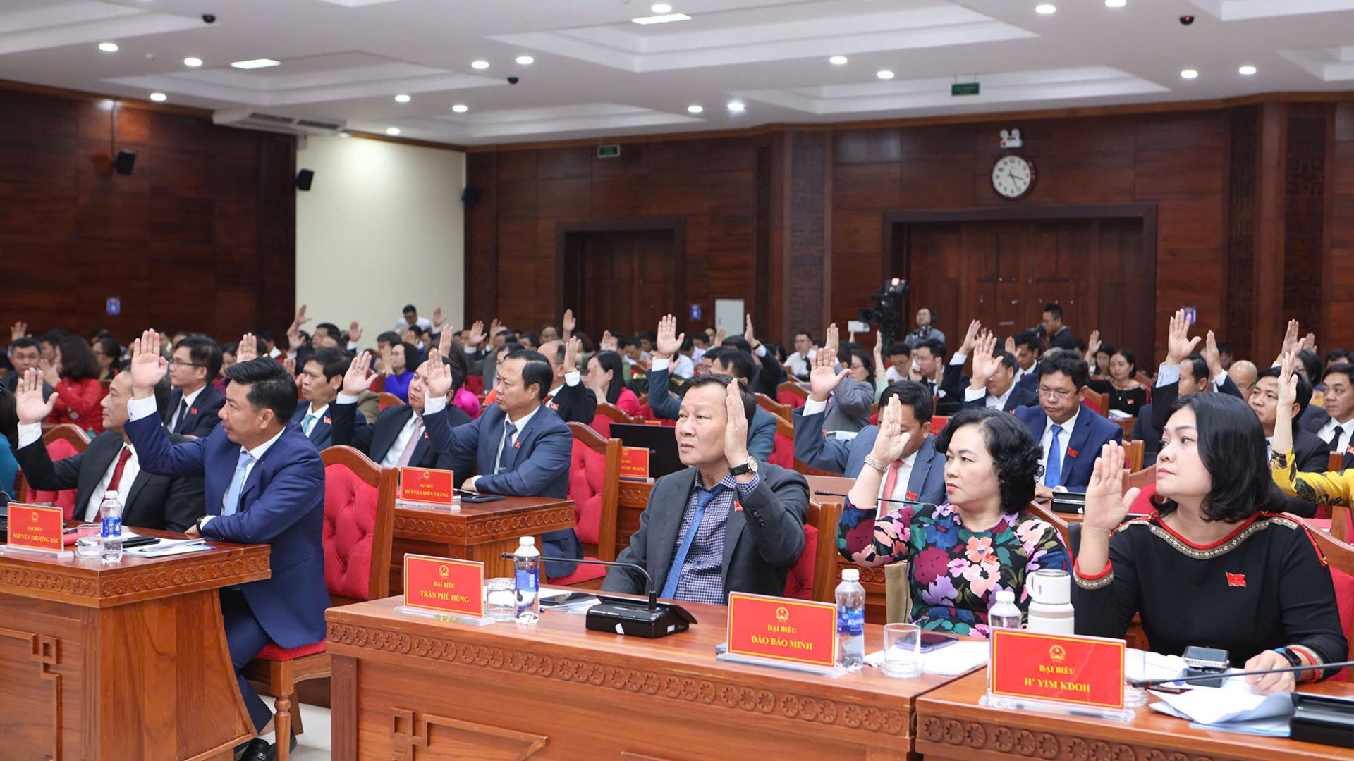 Đắk Lắk có tân Chủ tịch UBND tỉnh- Kỳ vọng làn gió mới cho sự phát triển bức phá