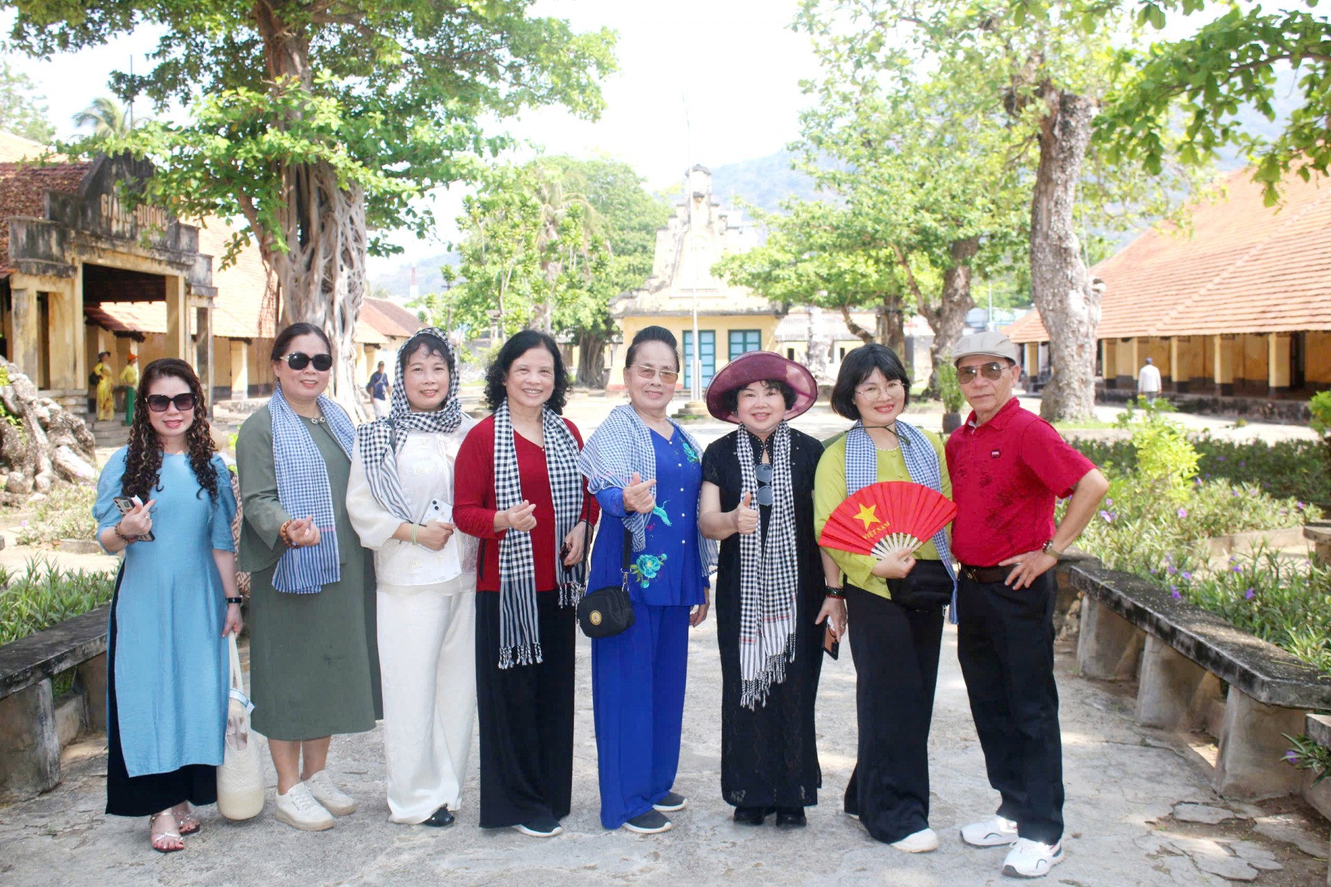 Hành trình “Về nguồn” đầy cảm xúc của Đoàn Hội viên Hội Nam Y Việt Nam tại Côn Đảo