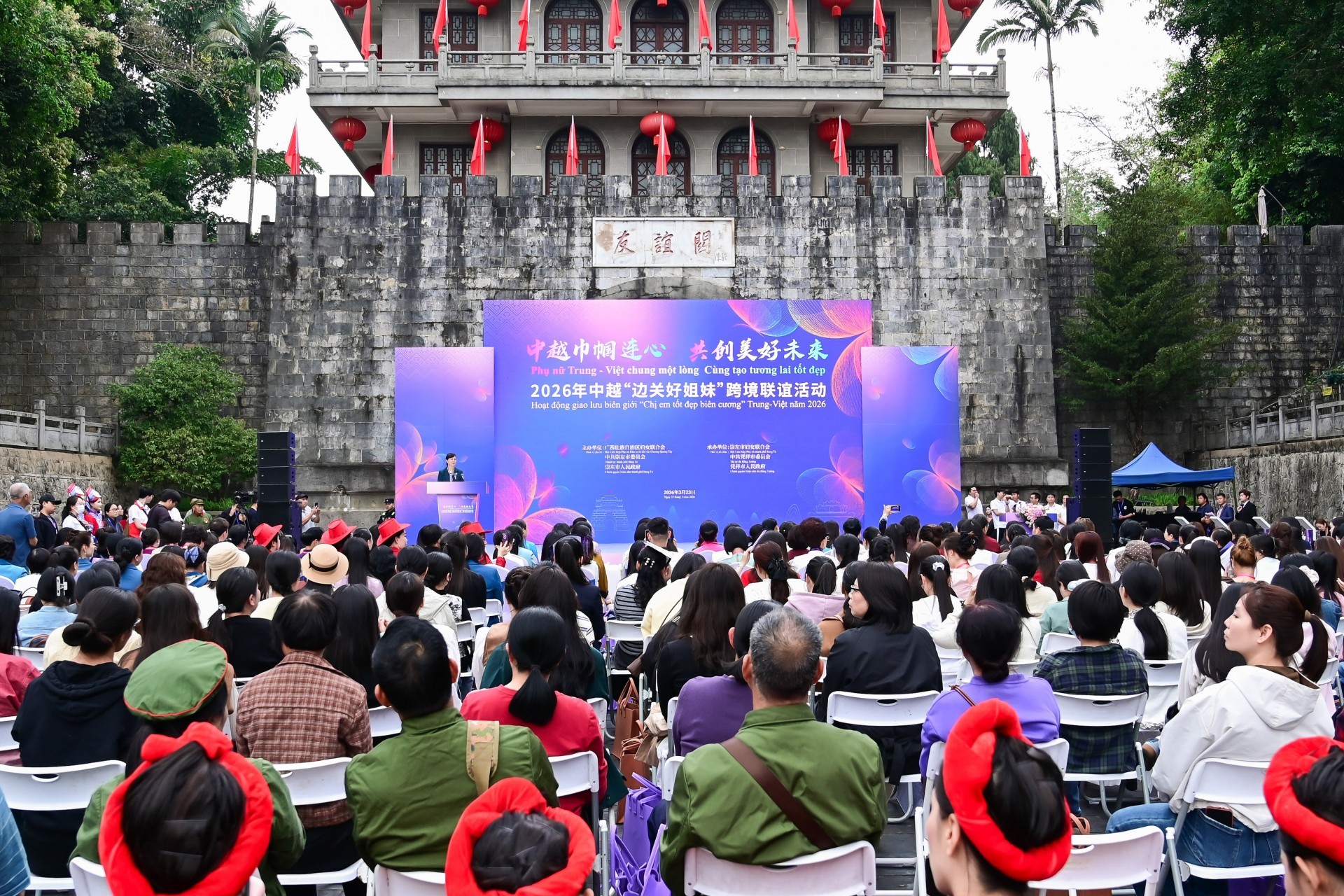 Nghệ sĩ David Le Tỏa Sáng Tại Chương Trình Giao Lưu Phụ Nữ Trung   Việt 2026