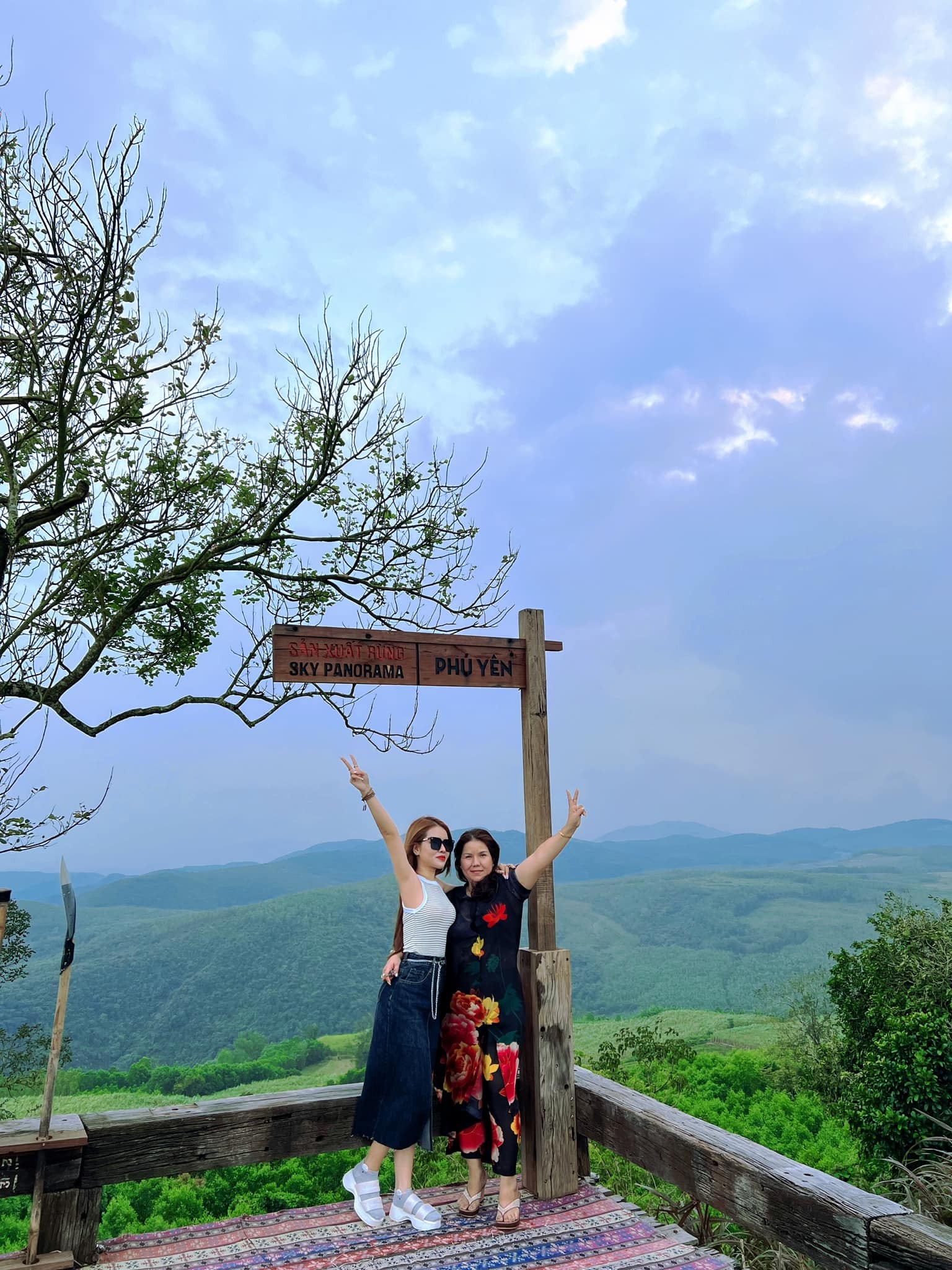 Cô gái Gen Z và những ngã rẽ trong cuộc sống để tìm thấy ánh sáng rực rỡ của mình