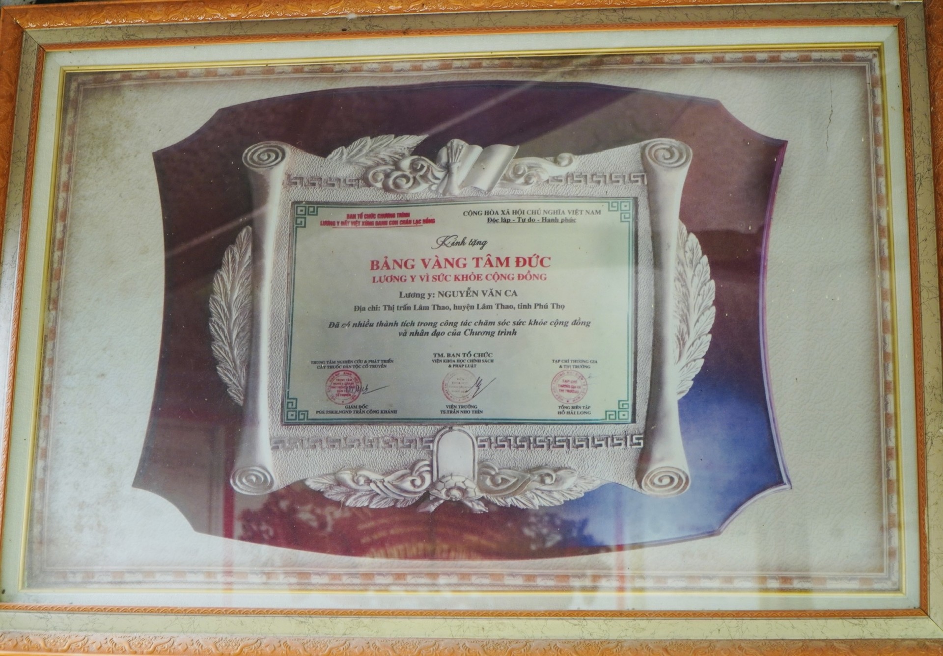 Lương y Nguyễn Văn Ca – Tấm lòng vàng của người thầy thuốc tuổi 90 vẫn miệt mài vì sức khỏe cộng đồng Lương y Nguyễn Văn Ca – Tấm lòng vàng của người thầy thuốc tuổi 90 vẫn miệt mài vì sức khỏe cộng đồng