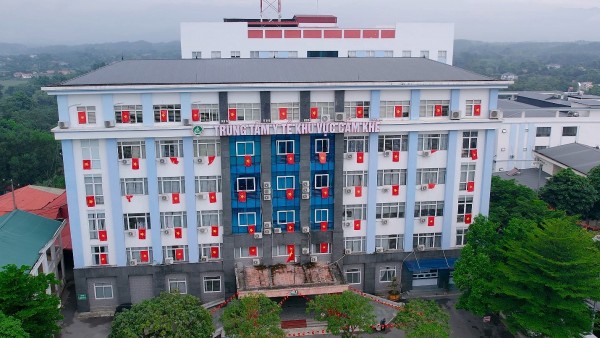 Trung tâm Y tế khu vực Cẩm Khê: Nâng cao chất lượng khám chữa bệnh từ mô hình hợp tác chuyên gia tuyến Trung ương