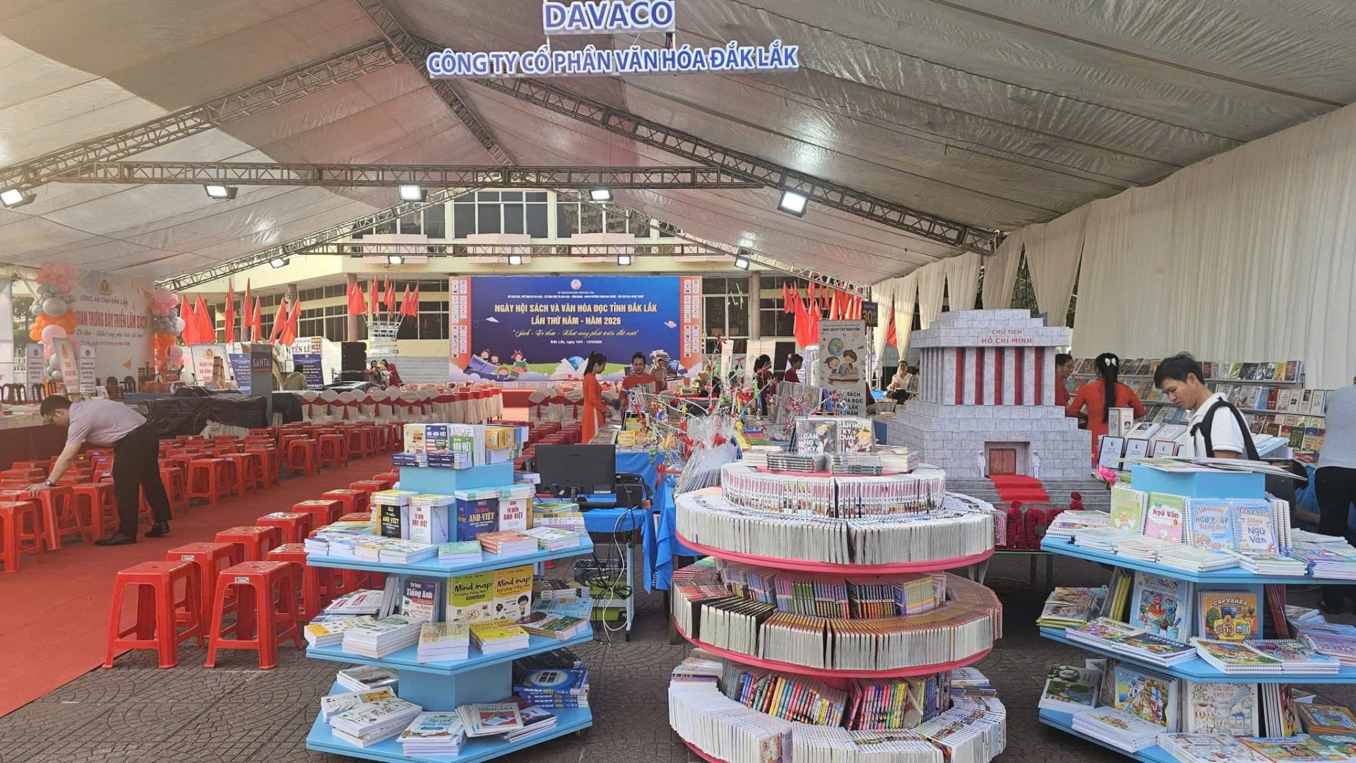 Đắk Lắk: khai mạc Đắk Lắk: khai mạc