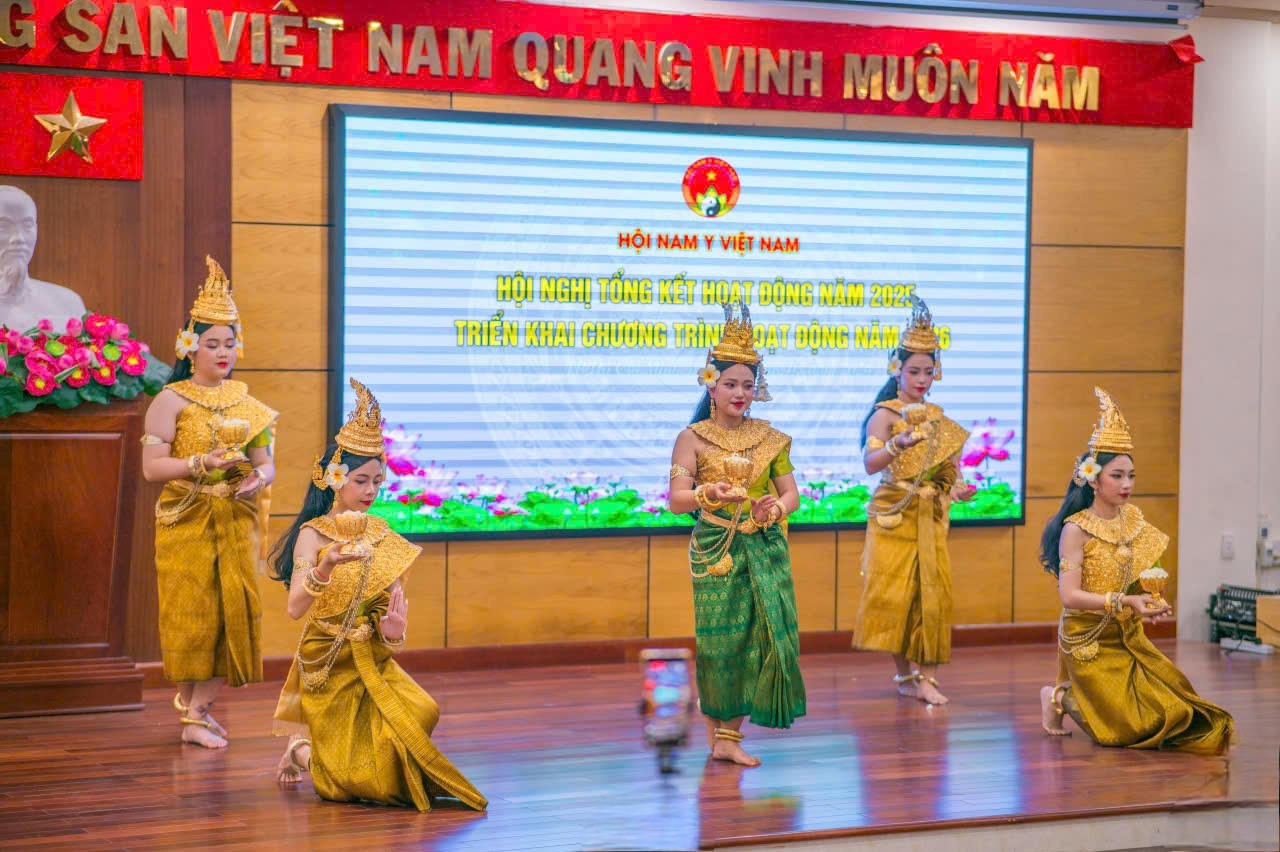 Hội Nam Y Việt Nam Khu vực Phía Nam: Vững bước vươn tầm, khẳng định giá trị thảo dược Việt Hội Nam Y Việt Nam Khu vực Phía Nam: Vững bước vươn tầm, khẳng định giá trị thảo dược Việt