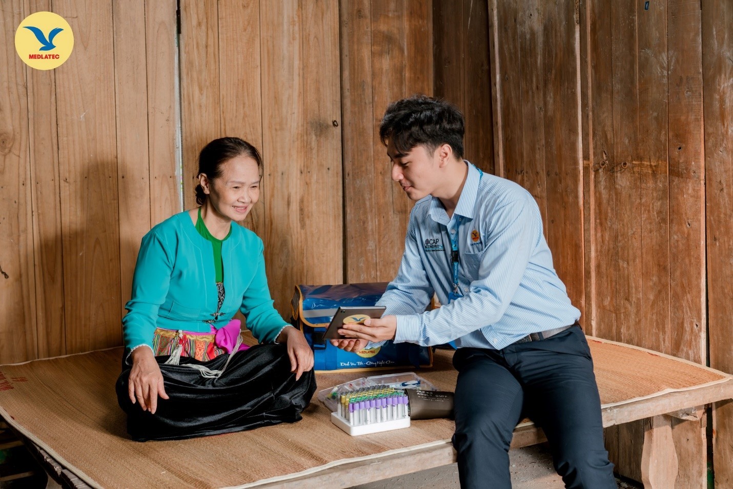 Khám phá công nghệ đứng sau dịch vụ lấy mẫu xét nghiệm tận nơi MEDLATEC Khám phá công nghệ đứng sau dịch vụ lấy mẫu xét nghiệm tận nơi MEDLATEC