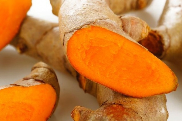 Bị bỏng có nên bôi nghệ?