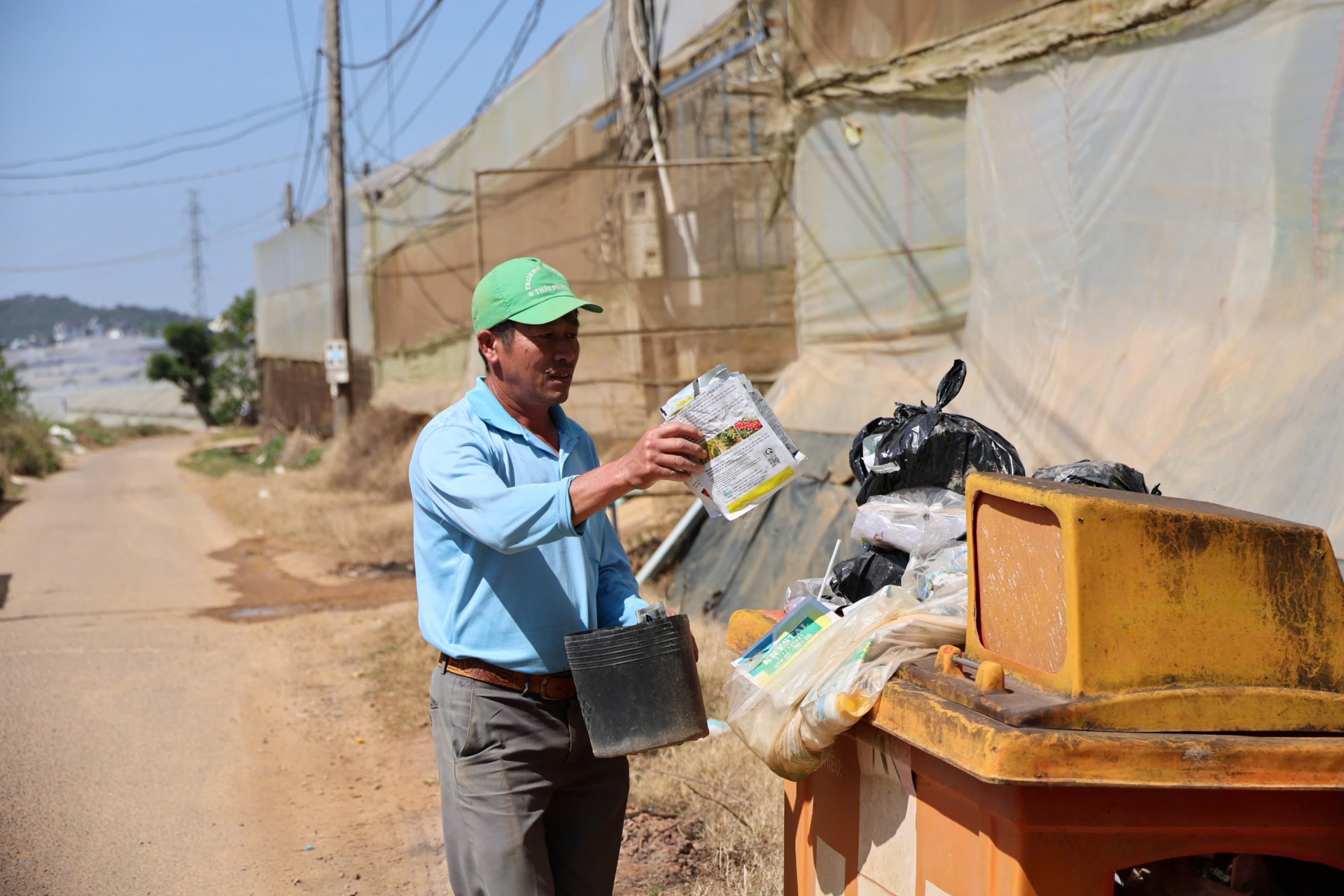 Giải pháp xử lý bao bì thuốc bảo vệ thực vật an toàn đảm bảo sức khoẻ cộng đồng Giải pháp xử lý bao bì thuốc bảo vệ thực vật an toàn đảm bảo sức khoẻ cộng đồng