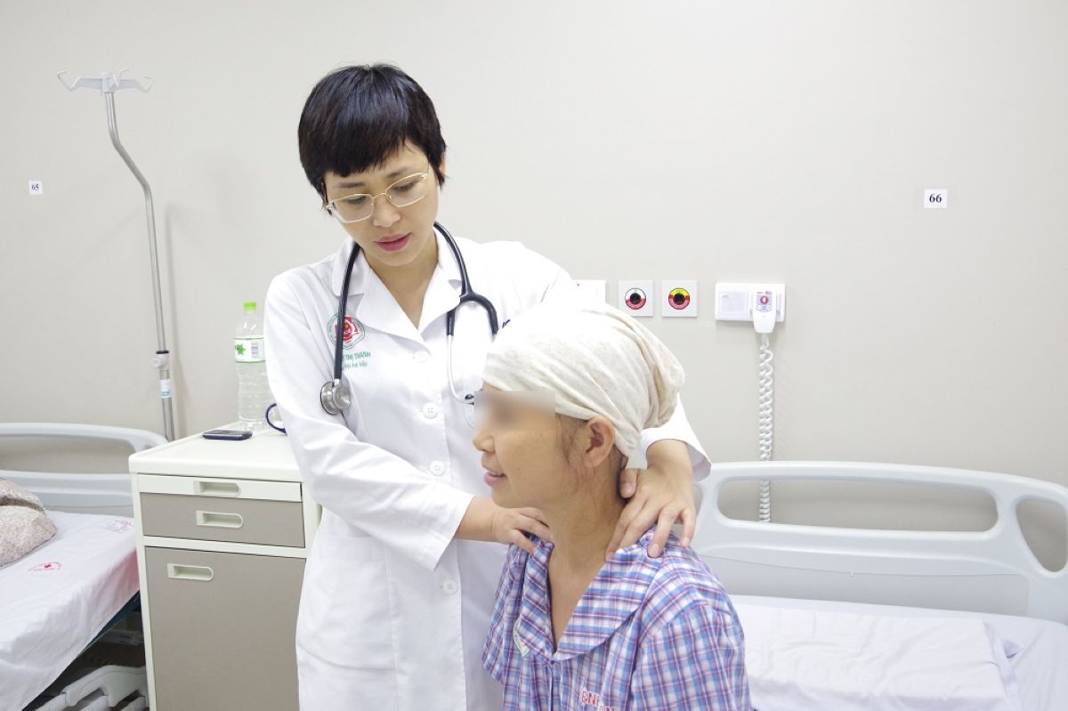 Hội chẩn đa chuyên khoa: Chuẩn mực mới, hy vọng mới cho người bệnh ung thư Hội chẩn đa chuyên khoa: Chuẩn mực mới, hy vọng mới cho người bệnh ung thư