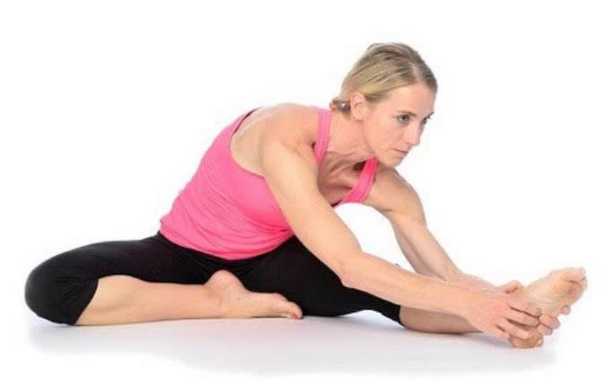 Một số bài tập đơn giản giúp giảm đau lưng, cứng khớp