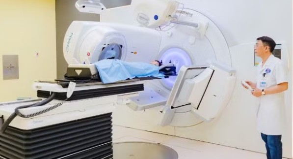 Chuyên gia trong nước và quốc tế trao đổi về phối hợp đa mô thức kiểm soát ung thư vú