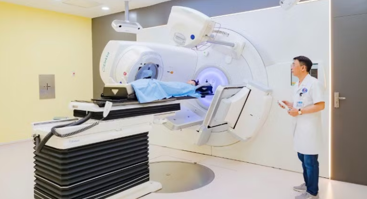 Chuyên gia trong nước và quốc tế trao đổi về phối hợp đa mô thức kiểm soát ung thư vú