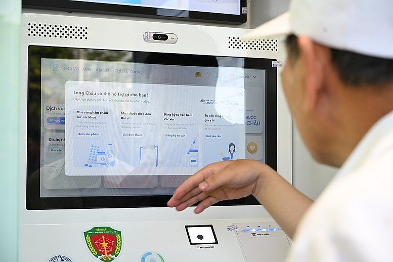 Hợp lực công - tư phát triển mô hình đột phá "Trạm Công dân số", đưa dịch vụ y tế số đi sâu vào đời sống