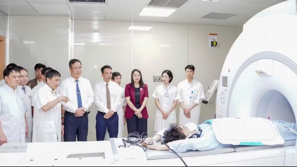 Bệnh viện Trung ương Huế vận hành hệ thống máy cộng hưởng từ thế hệ mới nhất