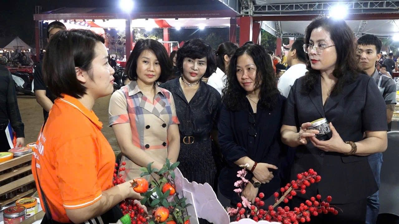 Khai mạc không gian quảng bá sản phẩm đặc sản làng nghề gắn với lễ hội Bình Đà (xã Bình Minh) năm 2026