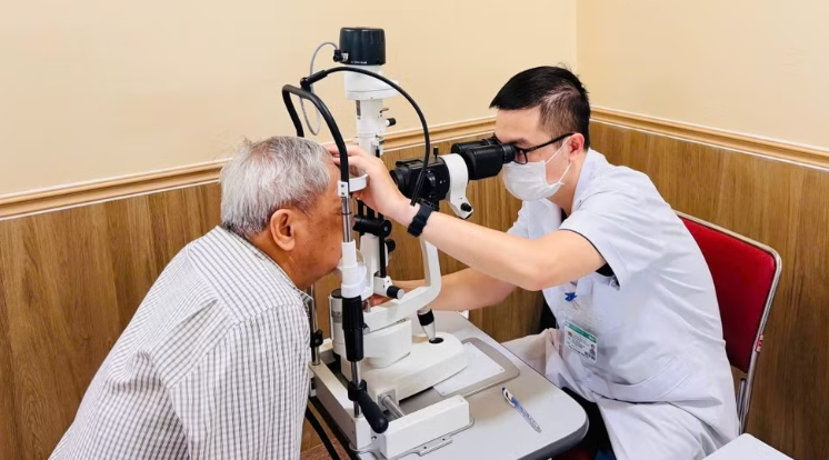 Khám sức khỏe thiện nguyện cho người có công và thân nhân gia đình chính sách