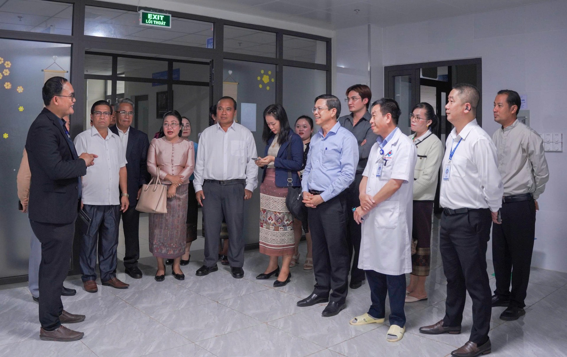 Bệnh viện Hùng Vương Gia Lai thắt chặt quan hệ hợp tác y tế với tỉnh Attapeu – Lào