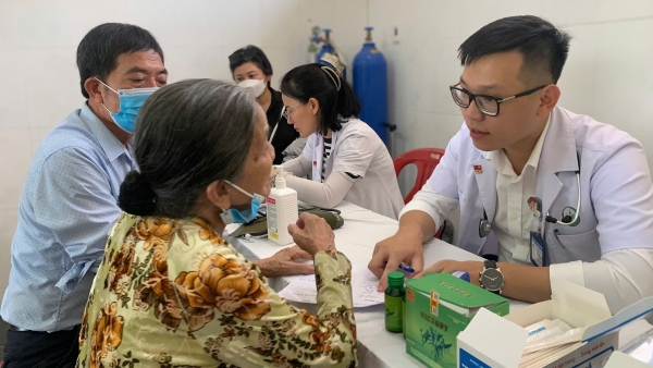 Khám sức khỏe định kỳ hàng năm để phát hiện sớm dấu hiệu bất thường