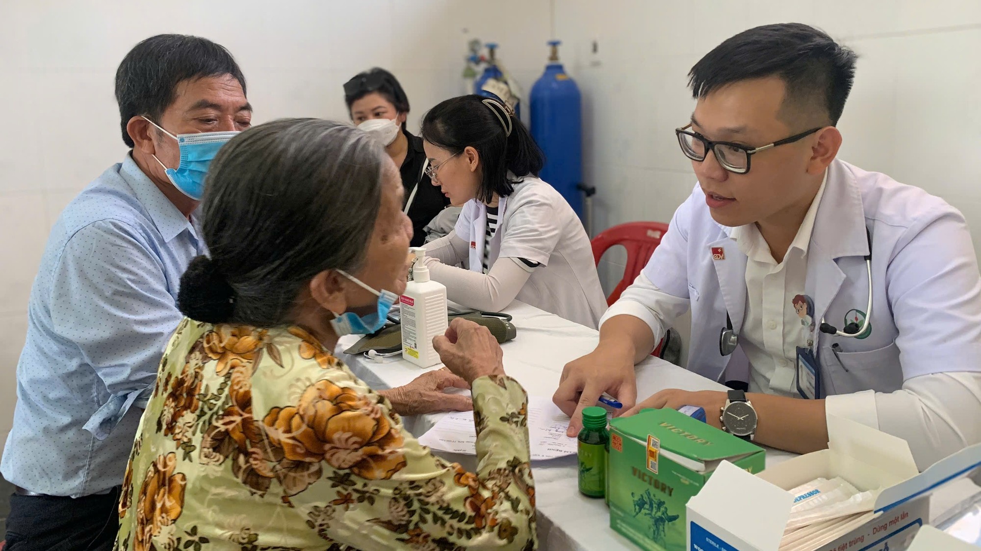 Khám sức khỏe định kỳ hàng năm để phát hiện sớm dấu hiệu bất thường