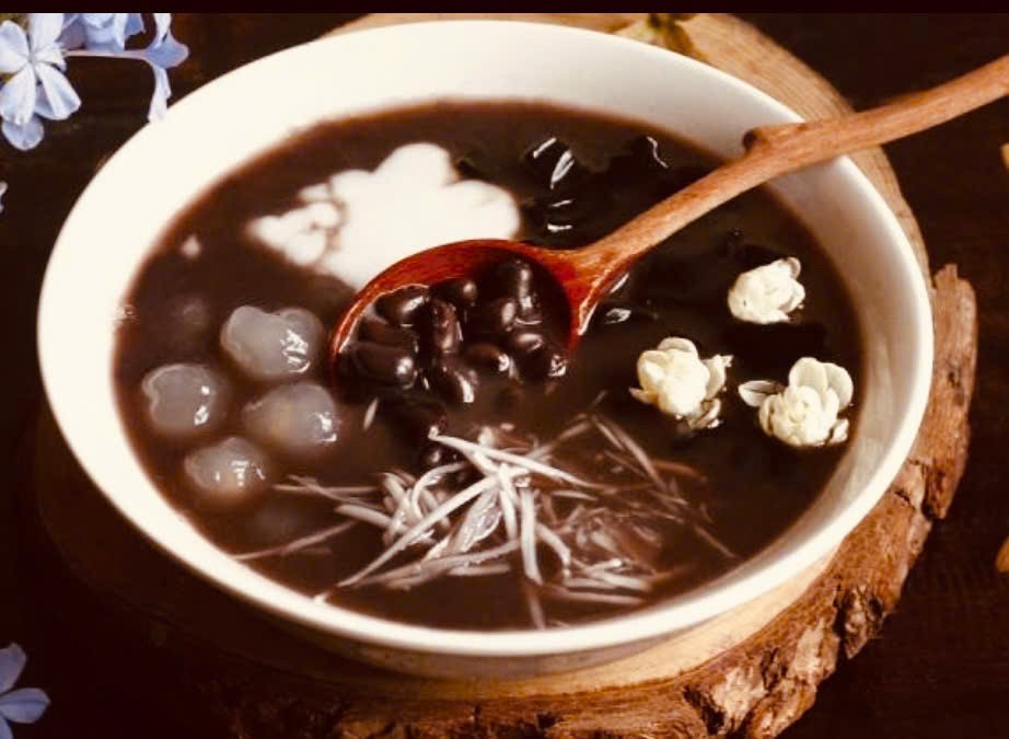 Chè đậu đen – Món ăn dân dã nhưng là “bài thuốc thực dưỡng” quý