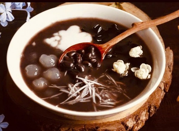 Chè đậu đen – Món ăn dân dã nhưng là “bài thuốc thực dưỡng” quý