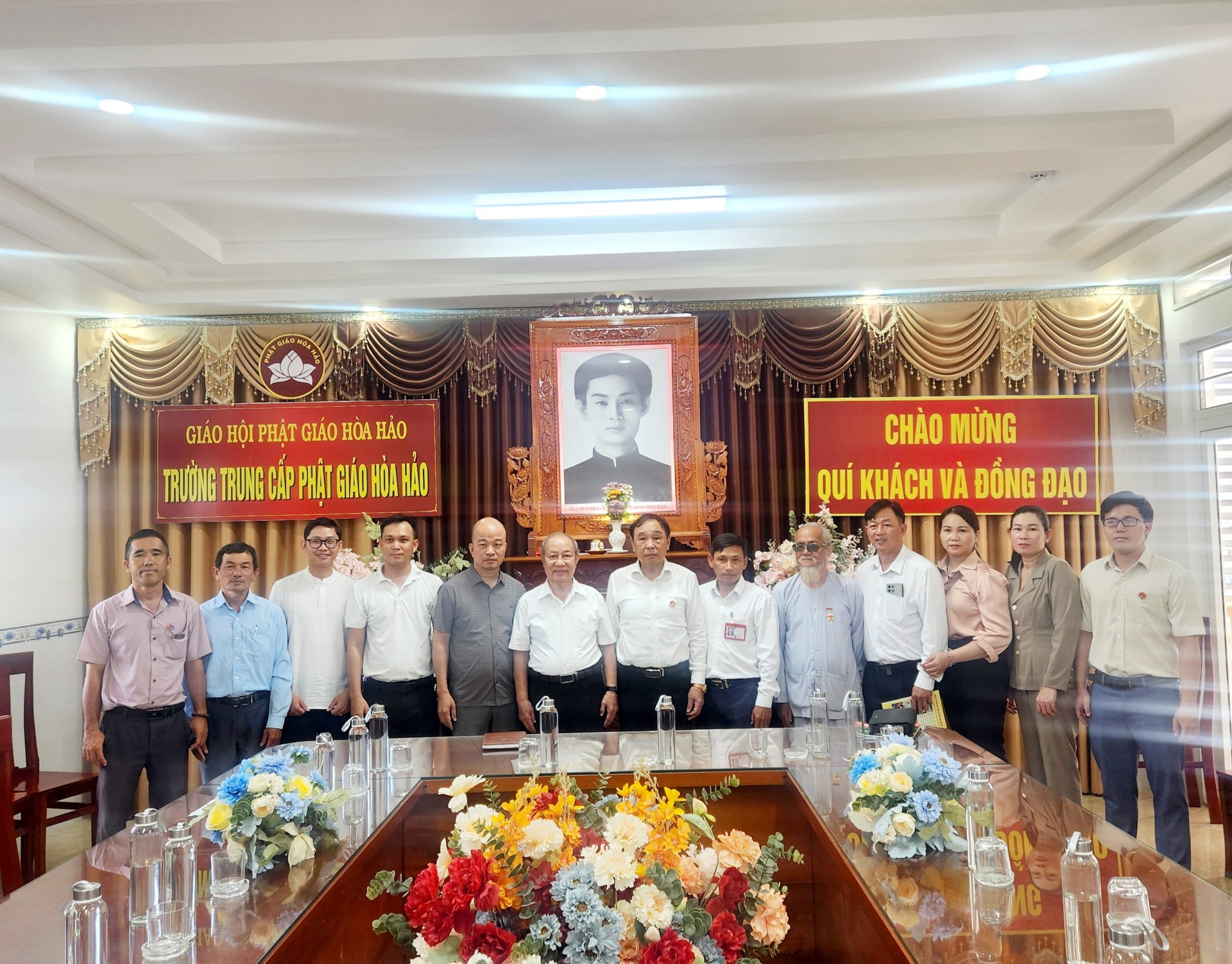 Hợp tác phát triển Nam dược: Hội Nam Y Việt Nam và Giáo hội Phật giáo Hòa Hảo chung tay chăm sóc sức khỏe Nhân dân