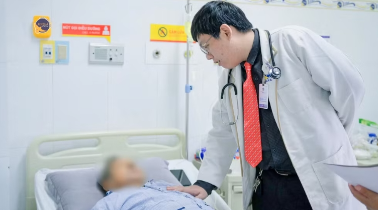 Cảnh báo nhồi máu cơ tim ở người trẻ sau những cuộc nhậu kéo dài